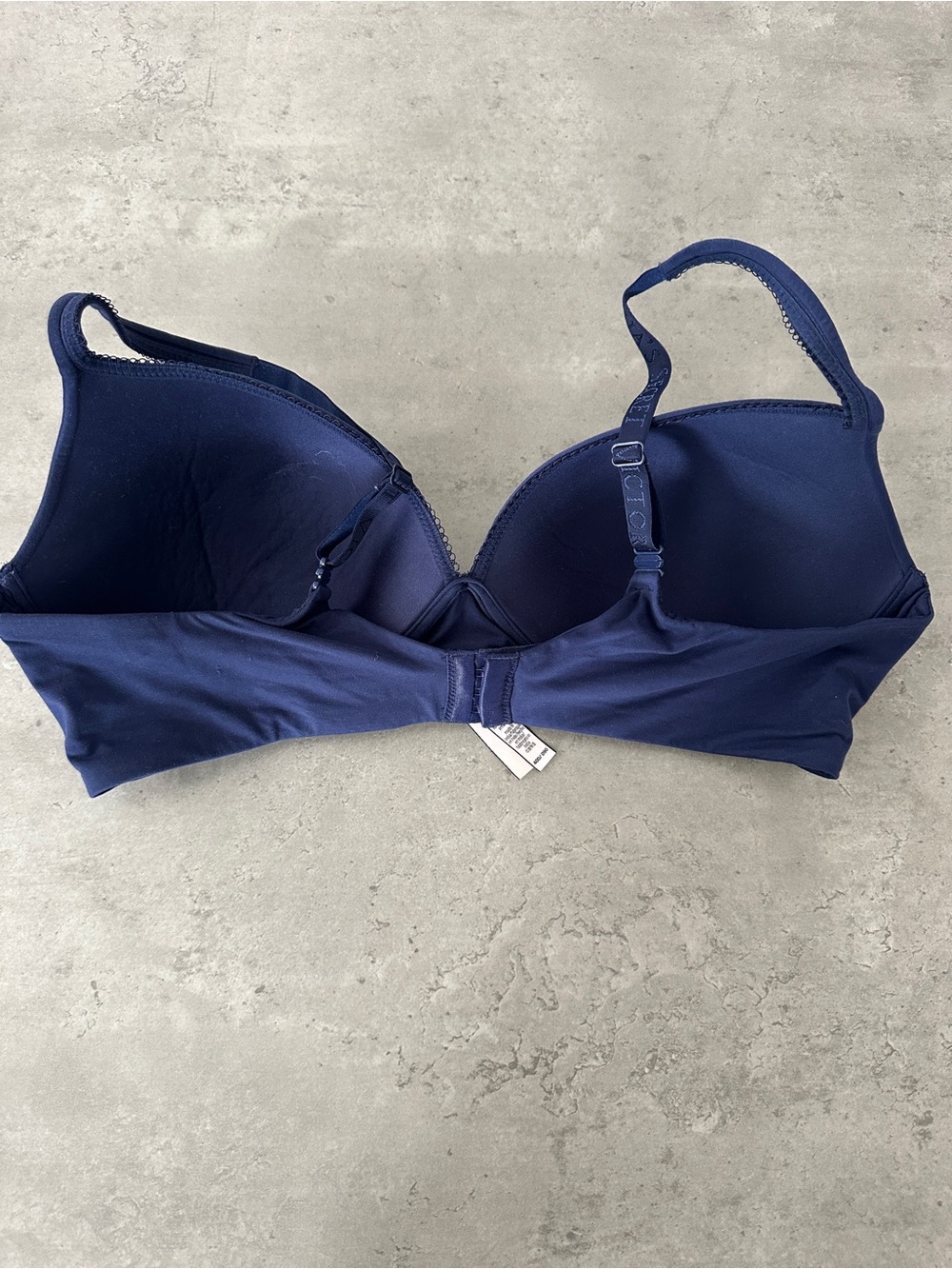 Victoria's Secret Navy Blue Lightly Padded T-Shirt Bra - Picture 4 of 9